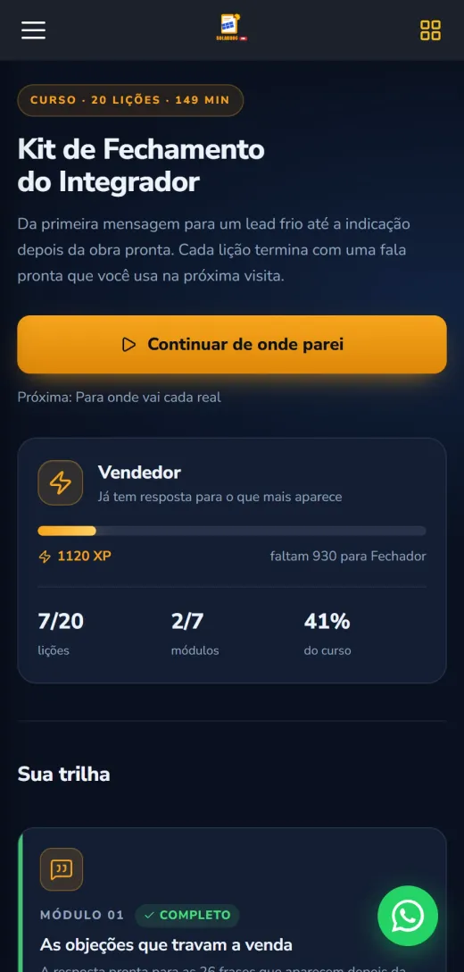 O curso aberto no celular, com o painel de nível e a trilha