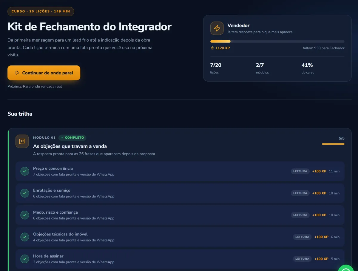 Trilha do curso dentro da plataforma SolarDoc: painel de nível com XP, progresso do curso e os módulos com as lições concluídas