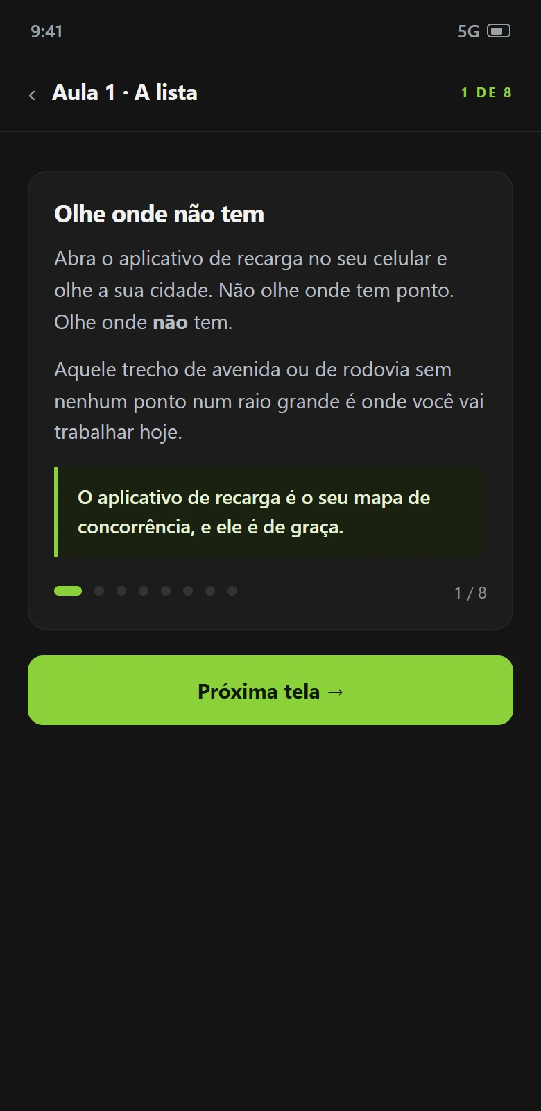 A aula avança em telas curtas, uma ideia por vez